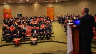Akhisar’da Etlik Piliç İşletmeleri Bakıcı Eğitim Toplantısı Yapıldı
