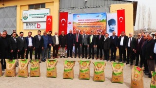 Van’da 364 Ton Buğday Tohumunun Dağıtımı Yapıldı