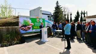 Yeşilyurt Belediyesi’nden Tarıma Ve Çiftçilere Büyük Destek!