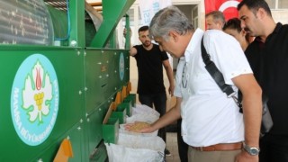 Demircili Çiftçilerin Tohum Eleme Makinesi Büyükşehir'den