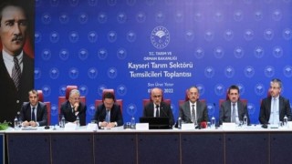 Bakan Kirişci, Kayseri'de Tarım Sektör Temsilcileri ile bir araya geldi