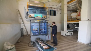 Konya Büyükşehir’den Üreticiye Bakliyat Paketleme Makinesi Desteği