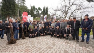 Büyükşehir’den Üreticilere Meyve Fidanı Desteği