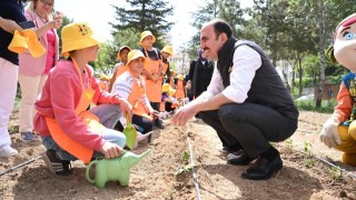 Toprakta Umut Yeşeriyor: Başkan Altay Özel Gençlerle Buluştu