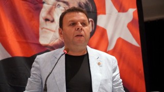 Ediz Ün: “Her Çocuğa Her Gün Bir Bardak Süt Ulaştırılmalı”