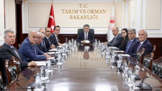 Akay, Bakan Yumaklı’nın şeker sektörü toplantısına katıldı
