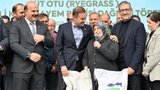 Balıkesir Büyükşehir’den çiftçiye süt otu ve yem tohumu desteği
