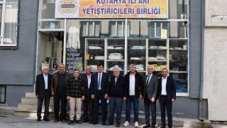 Kütahya Belediye Başkanı Kahveci Arı Üreticilerini Ziyaret Etti