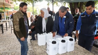 Muğla Büyükşehir, Ortaca’da sel sonrası üreticiye gübre desteği verdi