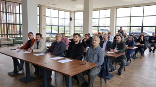 Bursa Büyükşehir Çiftçilere Budama ve Çilek Eğitimi Verdi