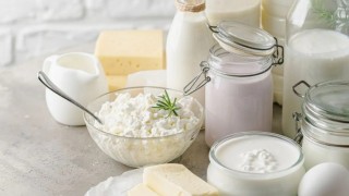 Küresel süt fiyatlarında düşüş sürüyor