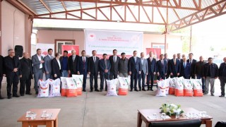 Tokat’ta TAKE Projesiyle Çiftçilere Tohum Dağıtıldı