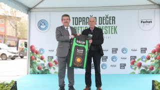 Üreticiye %75 Hibeli Ayçiçeği Tohumu Desteği Verildi