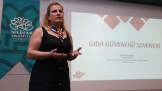 Nilüfer Belediyesi Bursa’da esnafa gıda güvenliği eğitimi verdi