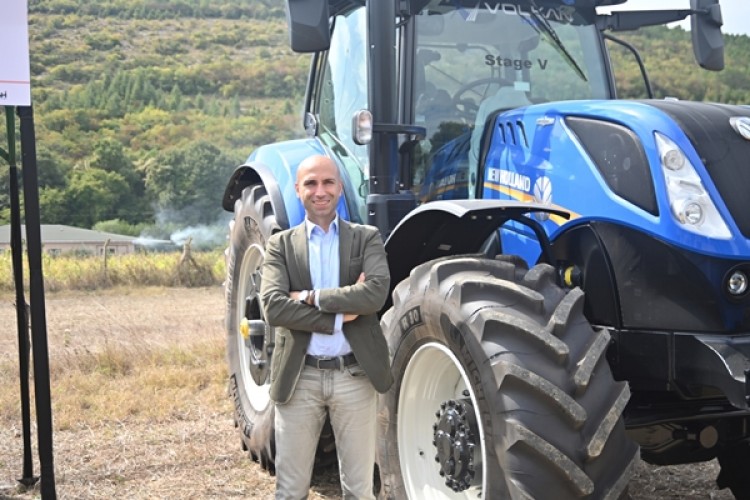 New Holland Son Teknolojilerini Bursa Tarım Fuarı’nda Çiftçilerin Beğenisine Sundu