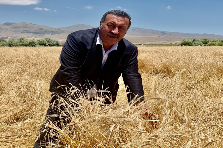 Gürer: “Kendi kendimize yetiyoruz diyen iktidar tonu 2450 TL’den İthal buğday getiriyor”