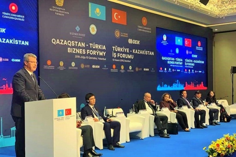 Başkan Akay; Kazakistan’ın Bölgesel Yatırım İş Formunda Konuştu