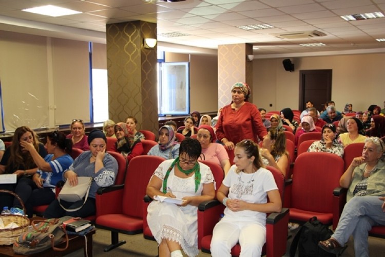 Konyaaltında Kadın Kooperatiflerinin Geliştirilmesi Konulu Toplantı Yapıldı