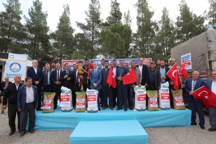 Şahinbey Belediyesi’nden Çiftçilere 6.000 Ton Tohum Desteği