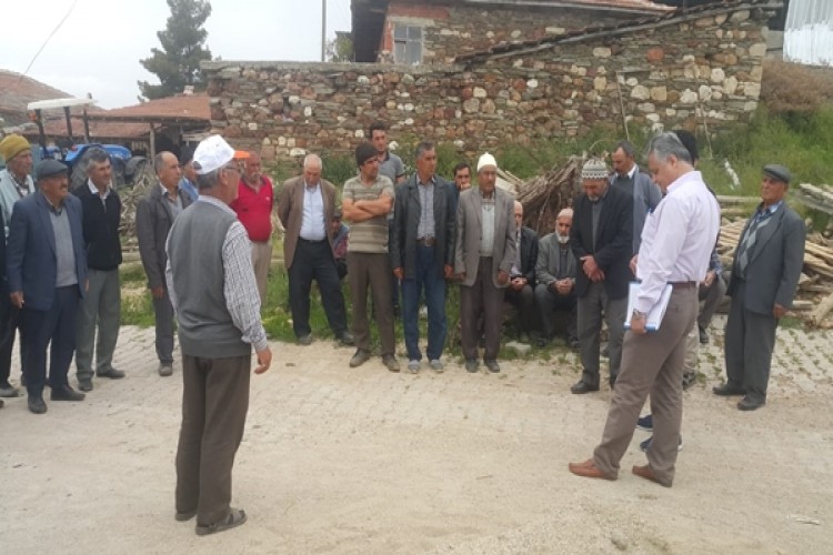 Uşak'ın Köylerinde Çiftçi Eğitimleri Devam Ediyor