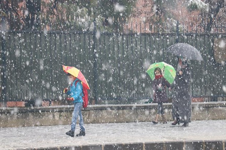 Meteoroloji’den -11 uyarısı! İstanbul’da 5 derece azalacak, Ankara buz kesecek