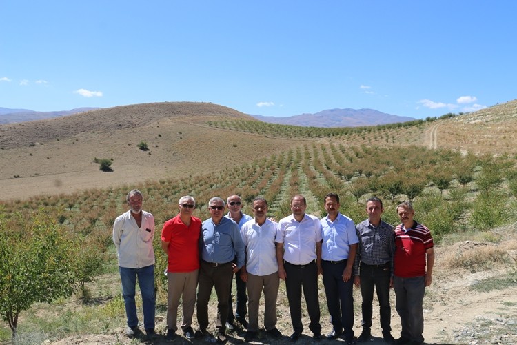 Erzincan'da Tarımsal Üretim Yapan Tesisler Ziyaret Edildi