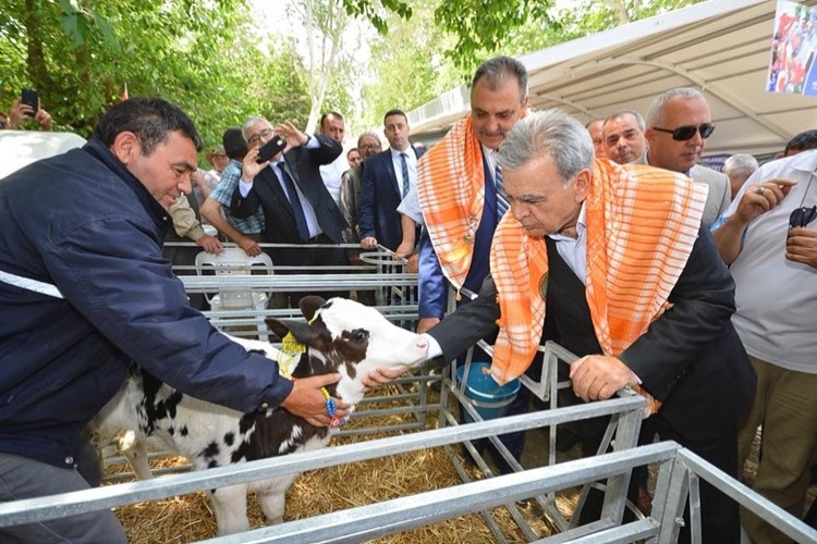 Kocaoğlu: Türkiye, İzmir tarım modelini örnek almalı