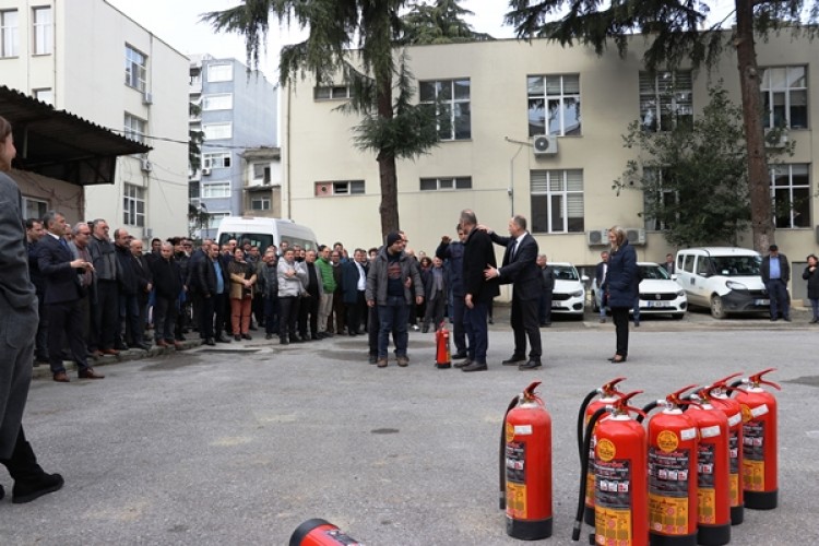 Samsun İl Müdürlüğünde Yangın Eğitim Ve Tatbikatı Gerçekleştirildi