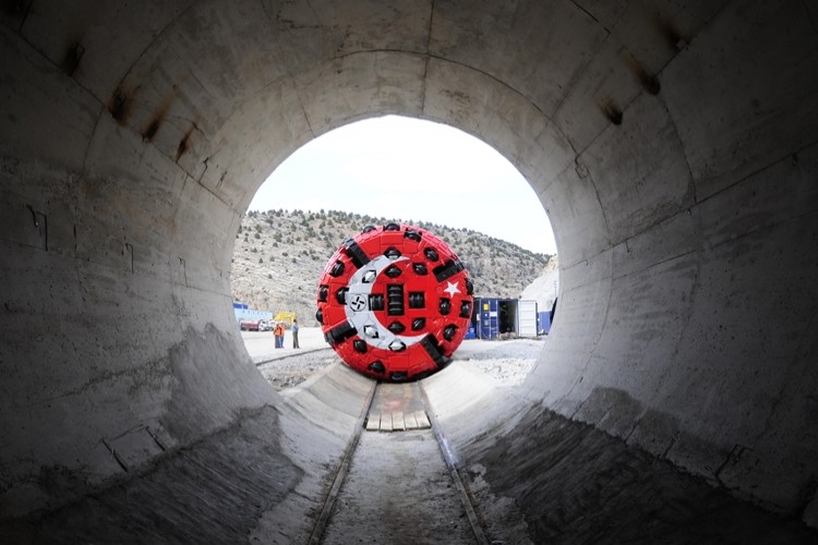 Mavi Tünelin Devreye Girmesiyle 180 Yeraltı Kuyusu Kapatıldı
