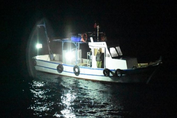 Marmara Denizi, Boğazlar, Karadeniz ile İçsularda ışıkla avcılık yasaklandı