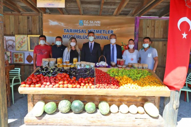 Atalık Tohumdan üretilen sebze ve meyveler Köy pazarında