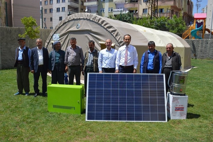 Şırnak'ta Göçerlere Tarım Ekipmanları Dağıtıldı