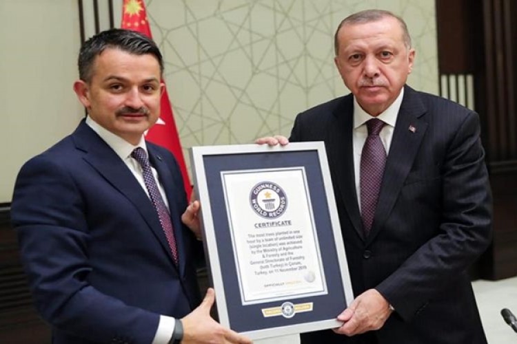 Dünya Rekoru Belgesi Cumhurbaşkanı Erdoğan’a Verildi